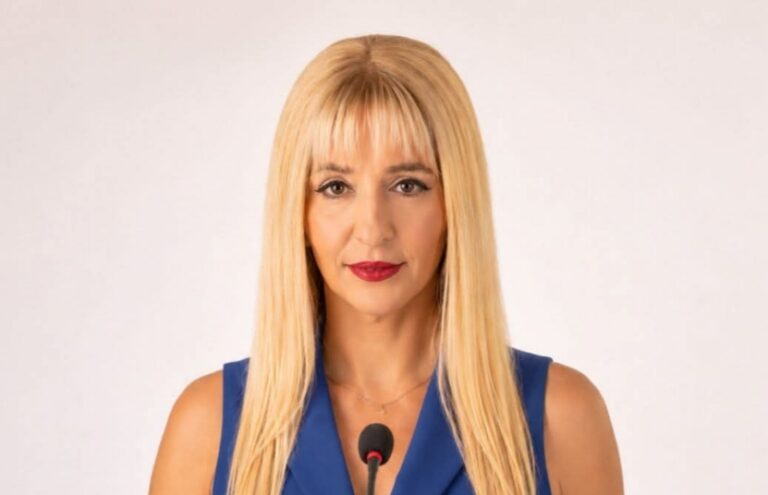 «Μάπετ Σόου» η λογοδοσία στον Δήμο Κορδελιού Ευόσμου – Η αιχμηρή επίθεση της Μαρίας Μανούκα